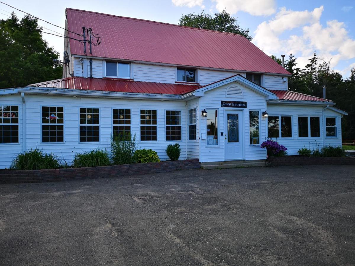 Crabbe Mountain Inn Southampton Exterior foto