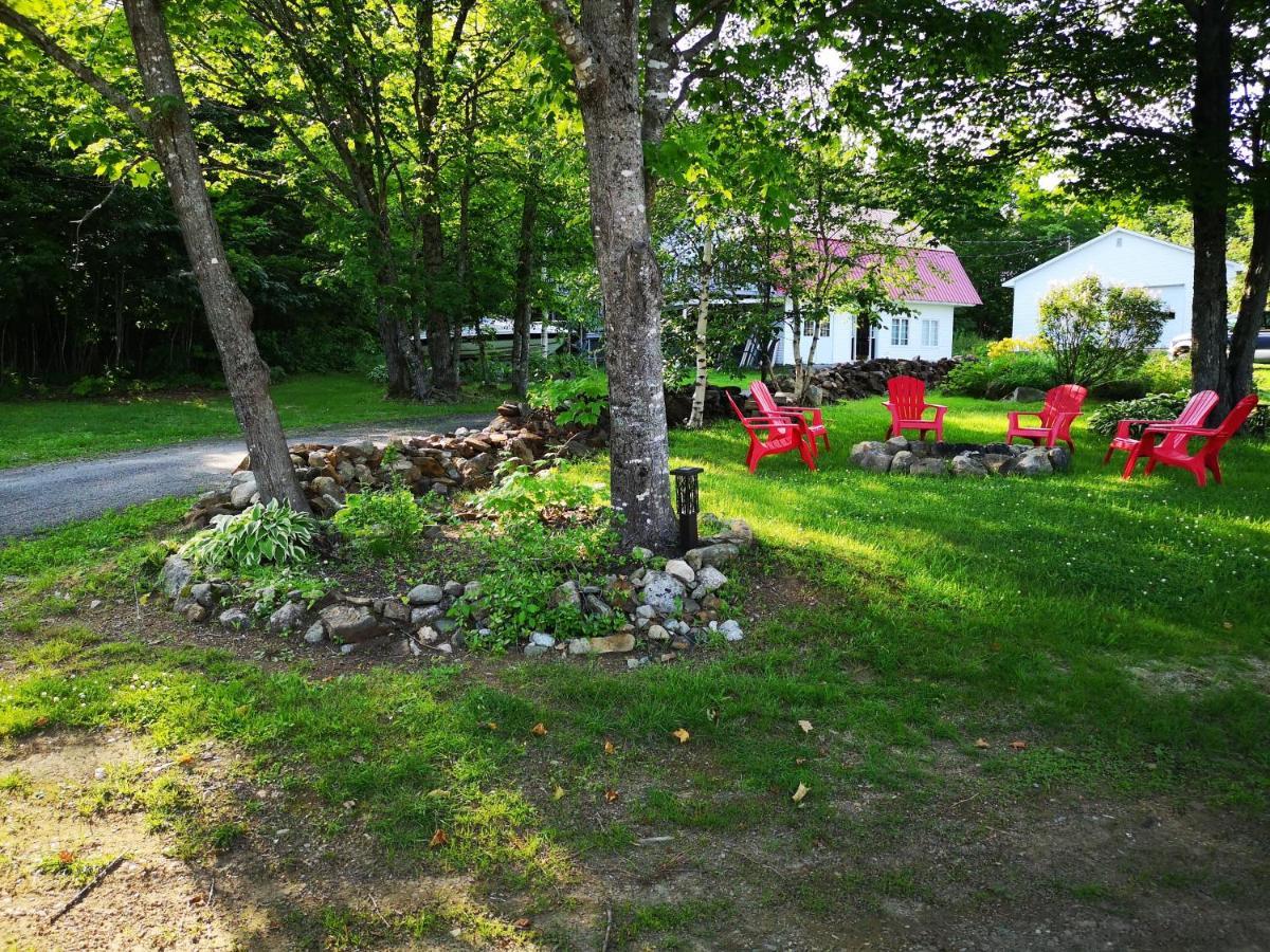 Crabbe Mountain Inn Southampton Exterior foto